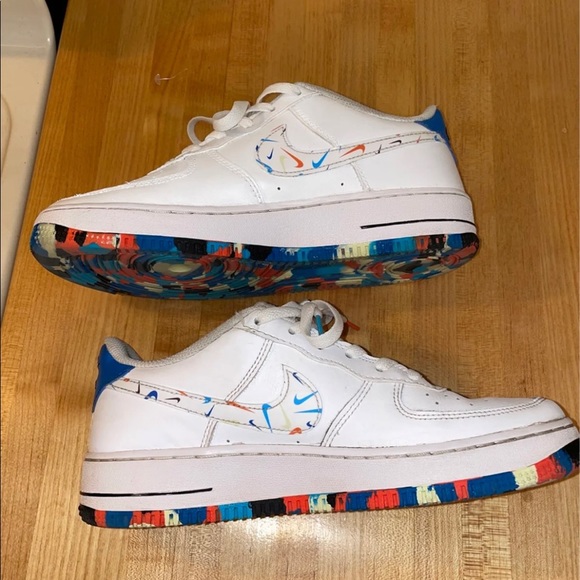 Men 2021 Nike Air Force 1 Swoosh Pack LV8 - Picture 7 of 12